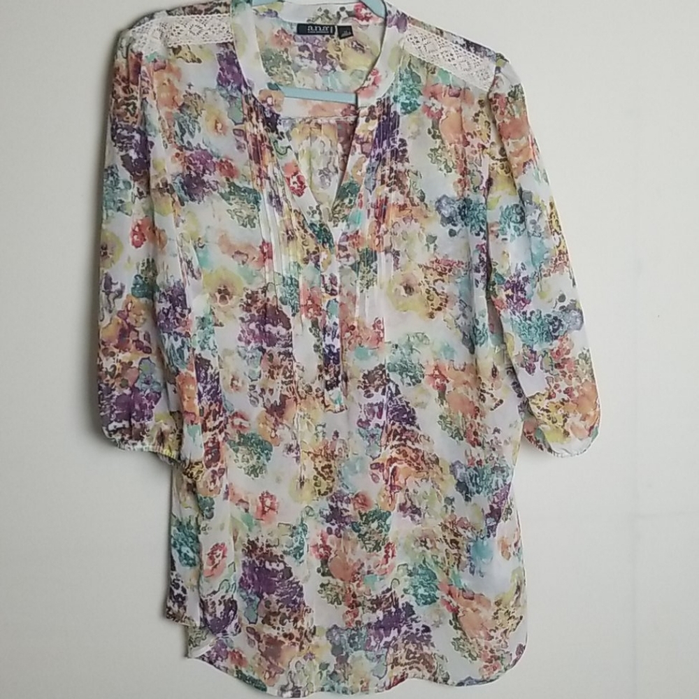 NWT Semi Sheer Floral Blouse 1X